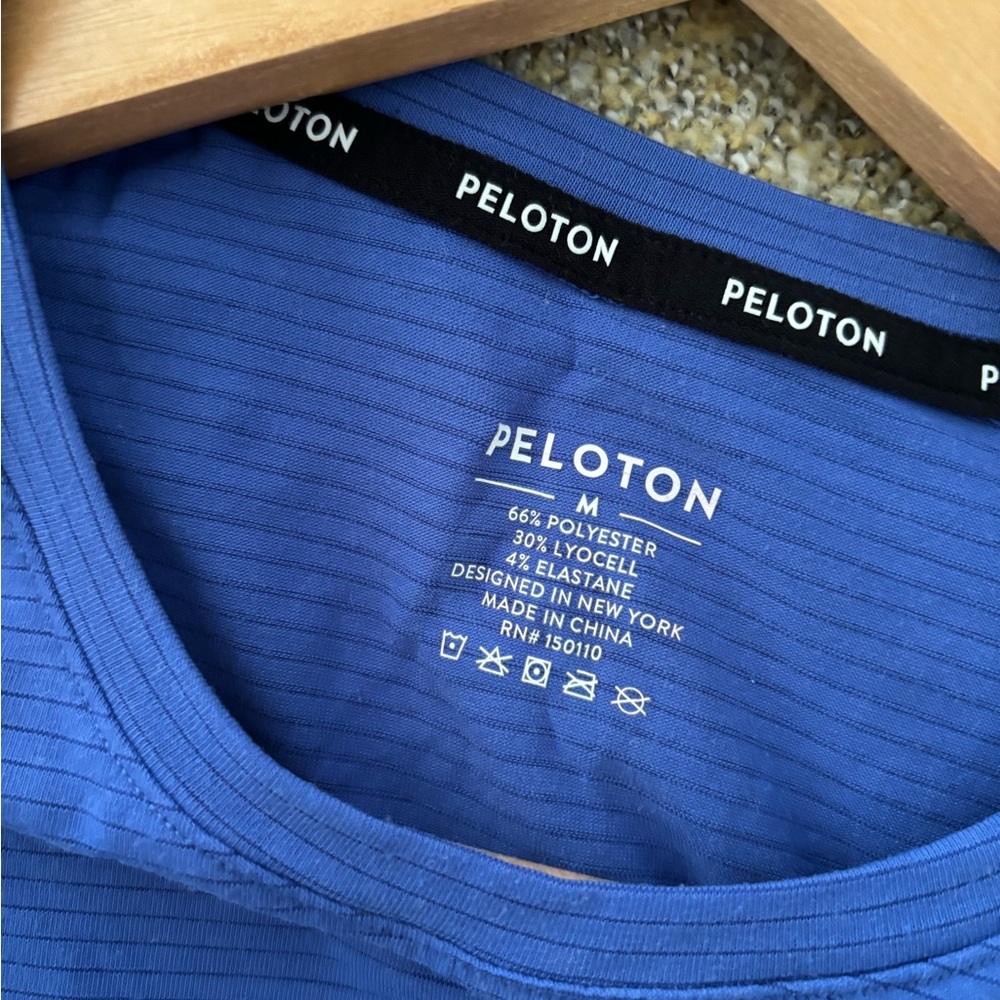 Peloton Men's Lite Lines Workout Active T-Shirt Top M - Picture 4 of 4
